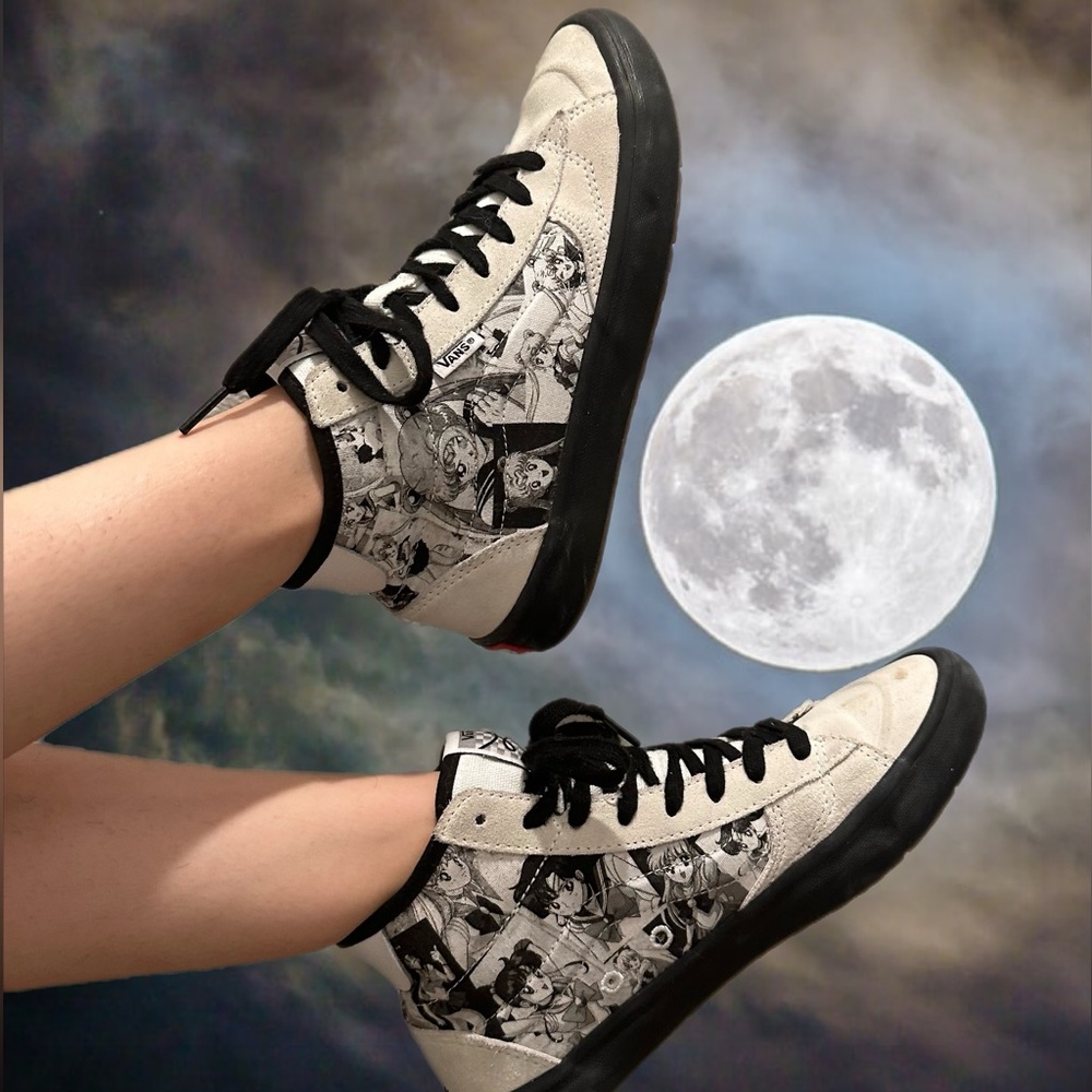 SAILOR MOON Vans *limited edition*